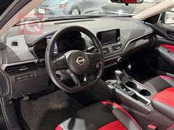 نيسان ألتيما